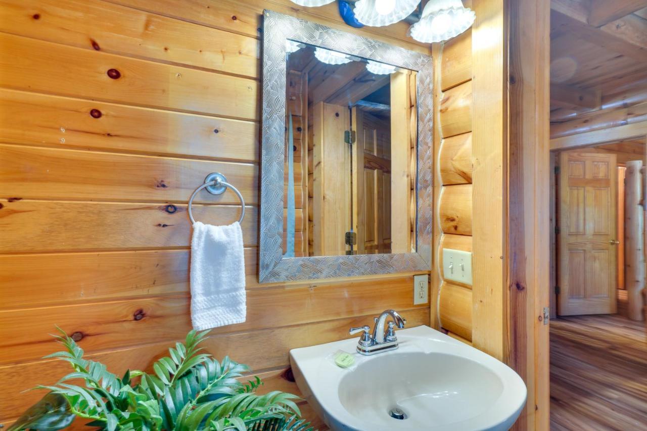 Lovely Gatlinburg Cabin With Private Hot Tub! 外观 照片