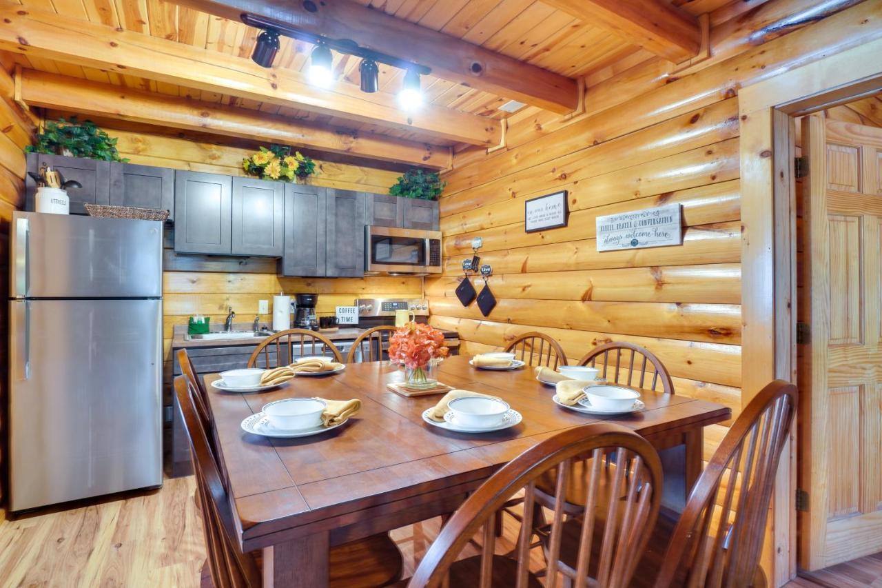 Lovely Gatlinburg Cabin With Private Hot Tub! 外观 照片