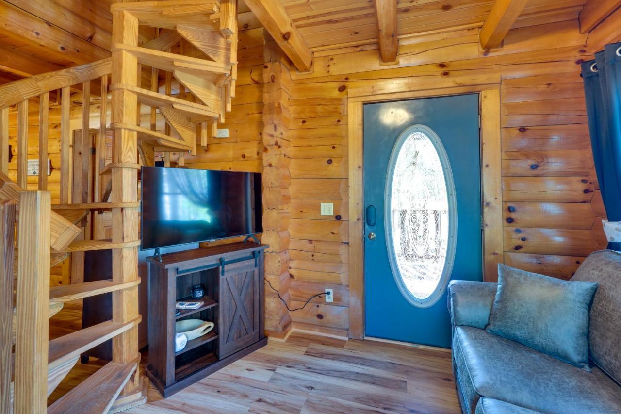 Lovely Gatlinburg Cabin With Private Hot Tub! 外观 照片