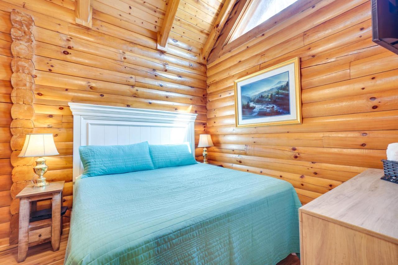 Lovely Gatlinburg Cabin With Private Hot Tub! 外观 照片