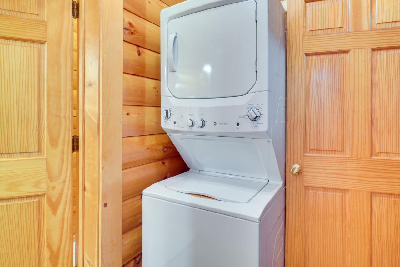 Lovely Gatlinburg Cabin With Private Hot Tub! 外观 照片