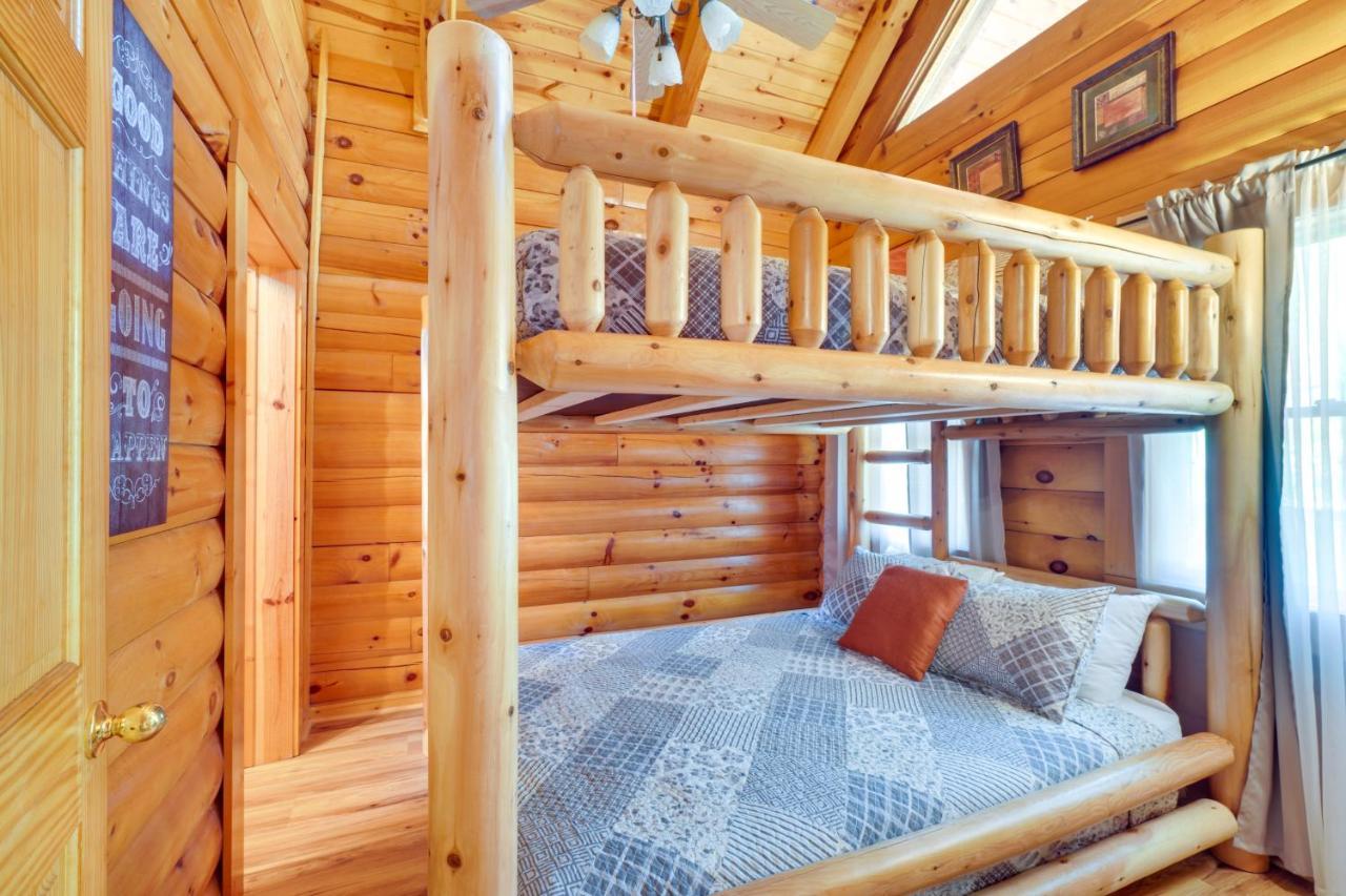 Lovely Gatlinburg Cabin With Private Hot Tub! 外观 照片